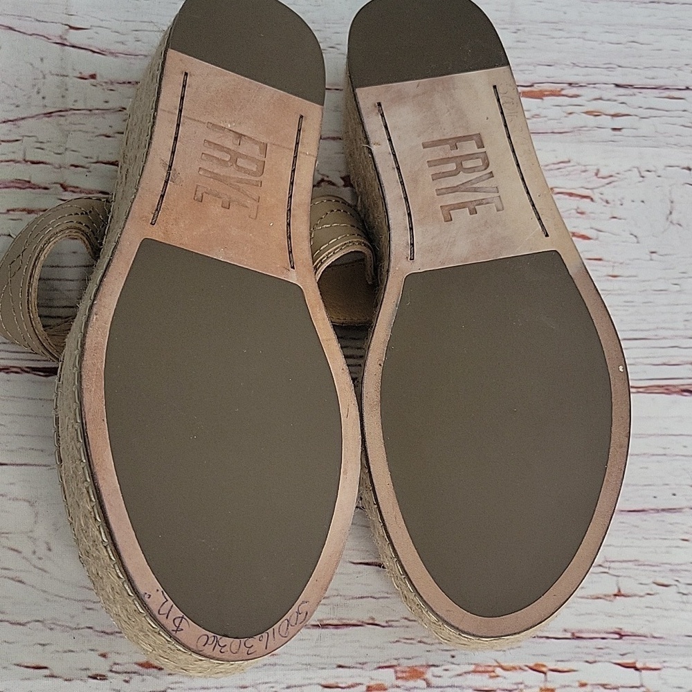 Frye Women's Beige Leather Espadrille Wedges Size 8 - Picture 8 of 9